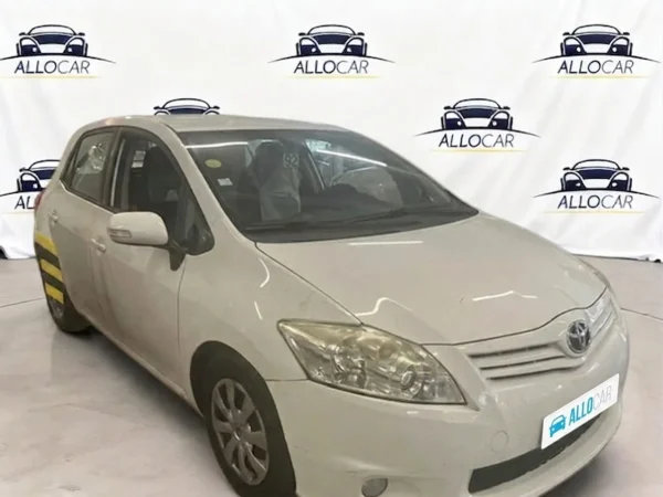 TOYOTA AURIS Active 2012