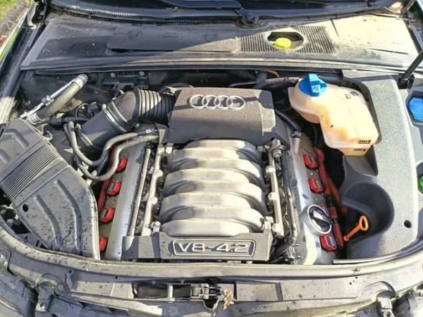 AUDI S4 AVANT Quattro 2003