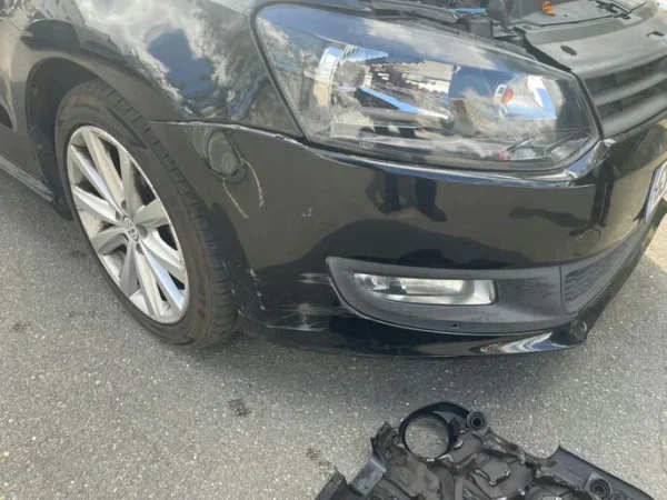 VOLKSWAGEN POLO 2011