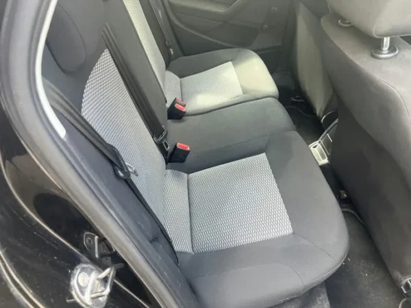 VOLKSWAGEN POLO 2011