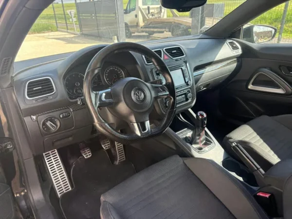 VOLKSWAGEN SCIROCCO Sportline 2011