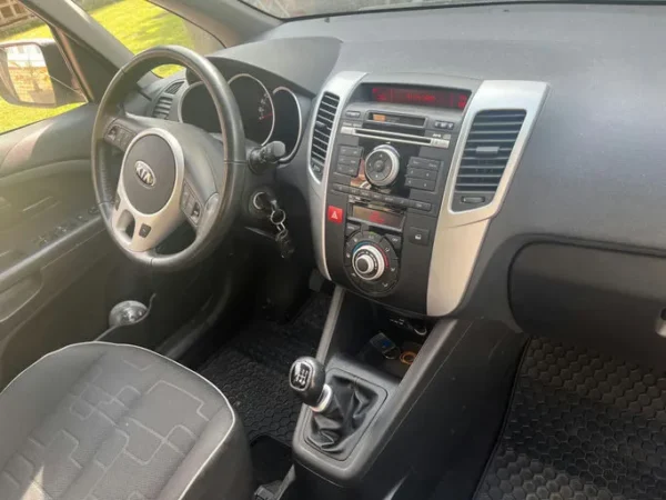 KIA VENGA Active 2013