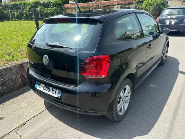 VOLKSWAGEN POLO Trendline 2011