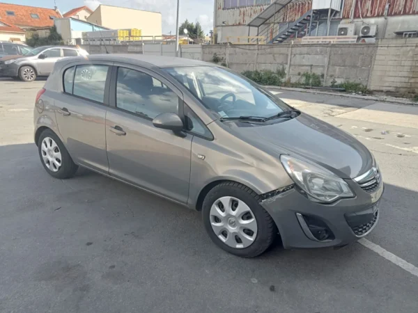 OPEL CORSA Cosmo 2013
