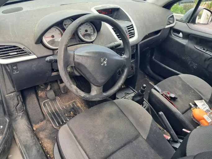 PEUGEOT 207 SW Premium 2009 – Image 8