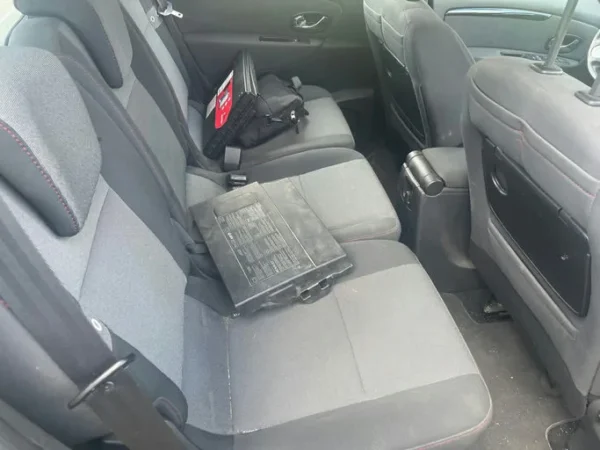 RENAULT SCENIC III Authentique 2013