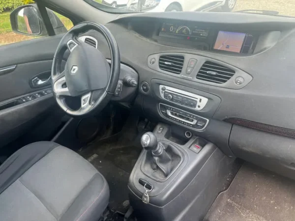 RENAULT SCENIC III Authentique 2013