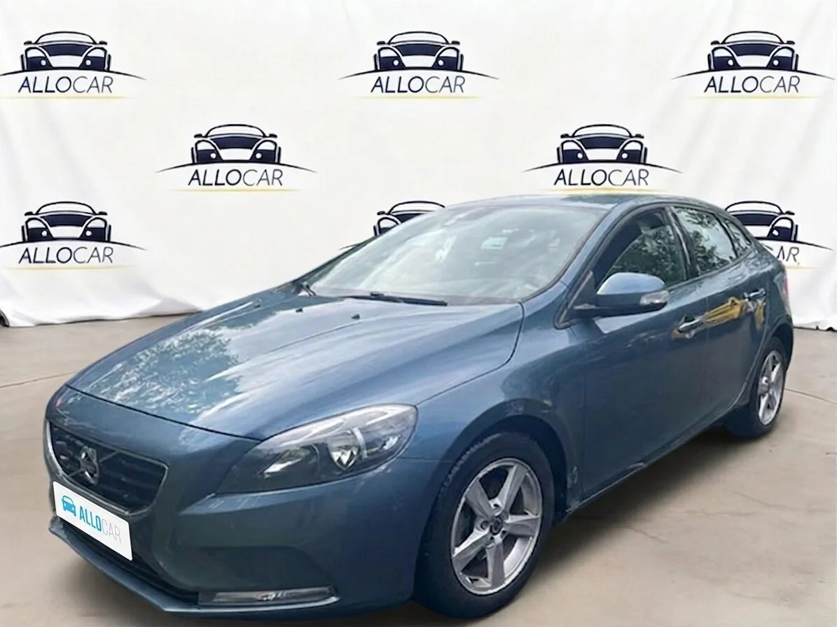 VOLVO V40 Kinetic 2014 – Image 2
