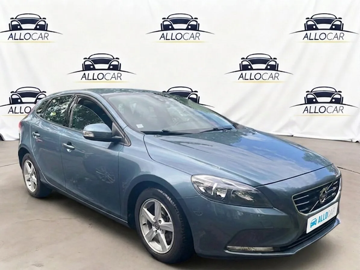 VOLVO V40 Kinetic 2014