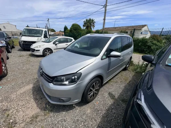 VOLKSWAGEN TOURAN Confortline 2011