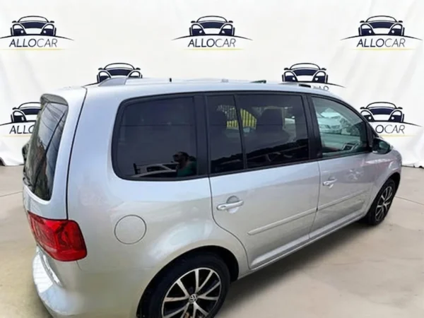 VOLKSWAGEN TOURAN Confortline 2011