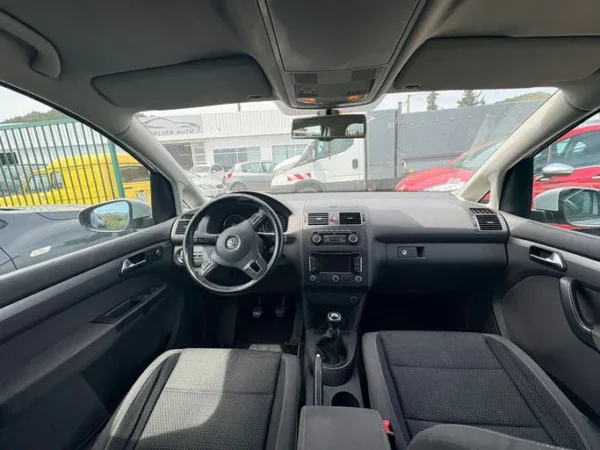 VOLKSWAGEN TOURAN Confortline 2011