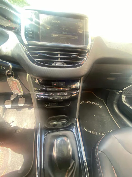 PEUGEOT 2008 Crossway 2016 – Image 6
