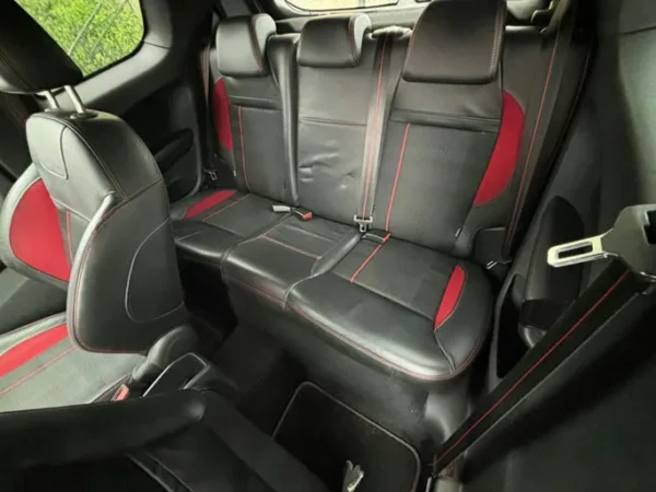 PEUGEOT 208 GTi 2013