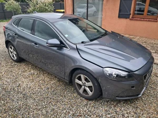 VOLVO V40 BUSINESS Momentum Business Powershift A 2013