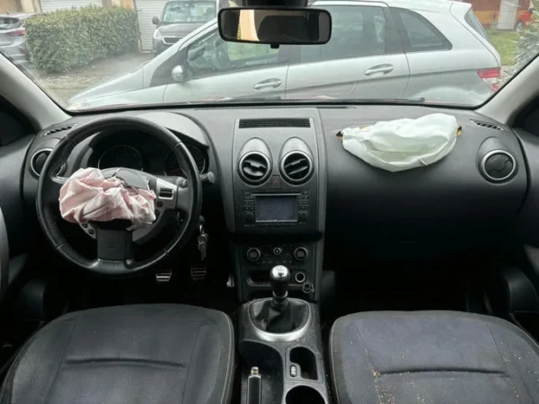 NISSAN QASHQAI Connect Edition 17" 2010