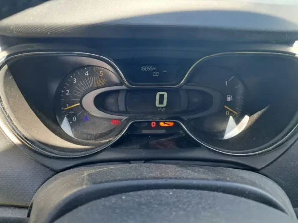 RENAULT CAPTUR Zen 2014