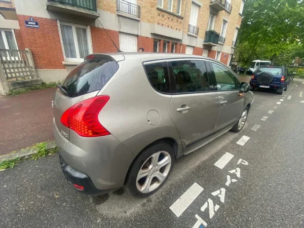 PEUGEOT 3008 Féline 2013