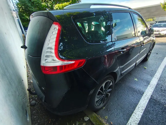 RENAULT GRAND SCENIC III Bose Edition 7 pl 2015 – Image 5
