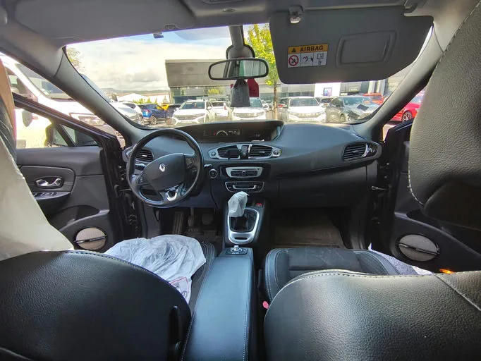 RENAULT GRAND SCENIC III Bose Edition 7 pl 2015 – Image 10
