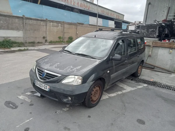DACIA LOGAN MCV Lauréate 2007