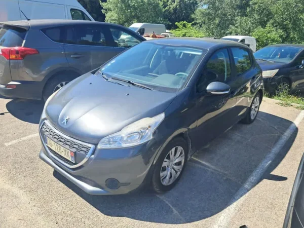 PEUGEOT 208 Active 2013