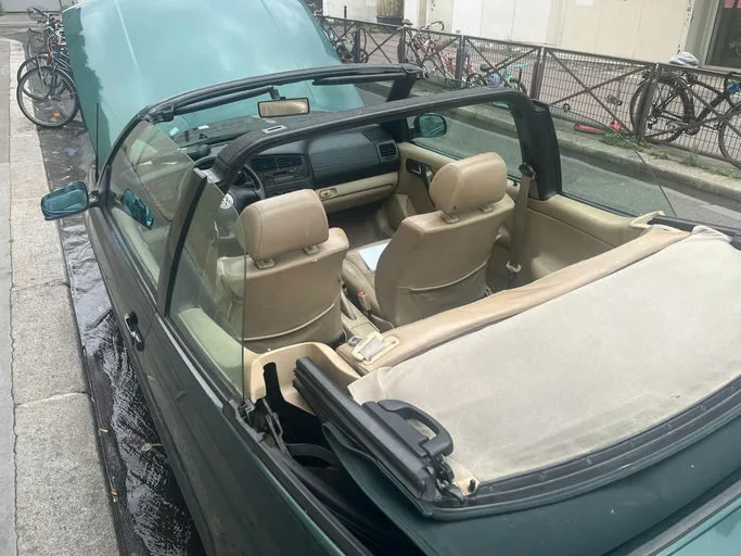 VOLKSWAGEN GOLF CABRIOLET Carat 2002 – Image 14