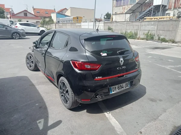 RENAULT CLIO IV SL Limited 2015