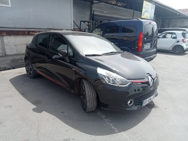RENAULT CLIO IV SL Limited 2015