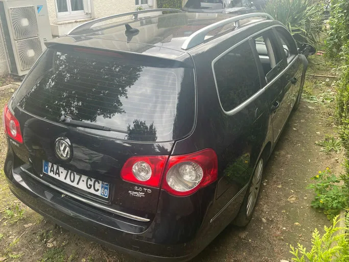 VOLKSWAGEN PASSAT SW Carat Edition Individual DSG 2009 – Image 8
