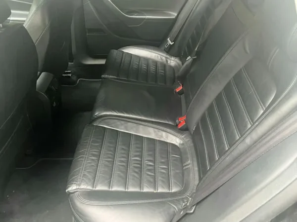VOLKSWAGEN PASSAT SW Carat Edition Individual DSG 2009