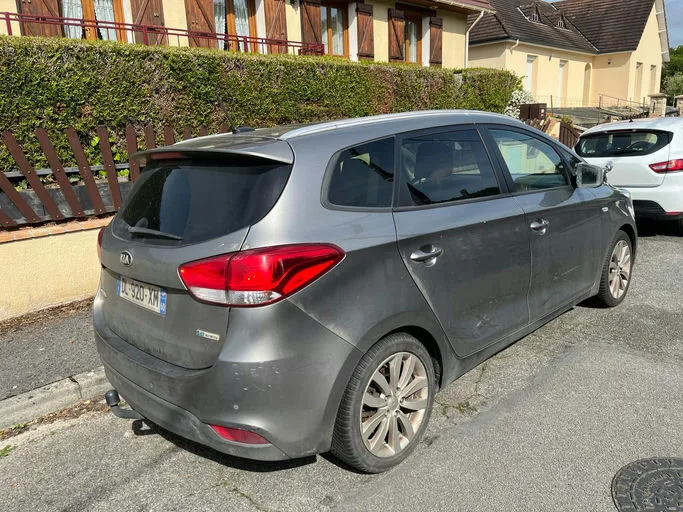 KIA CARENS Active 2014 – Image 6