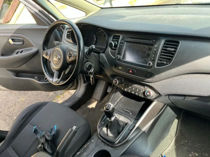 KIA CARENS Active 2014 – Image 9