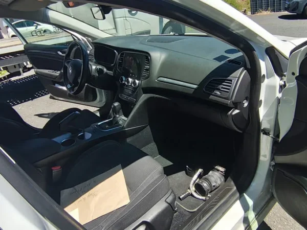 RENAULT MEGANE IV ESTATE BUSINESS Business 2021