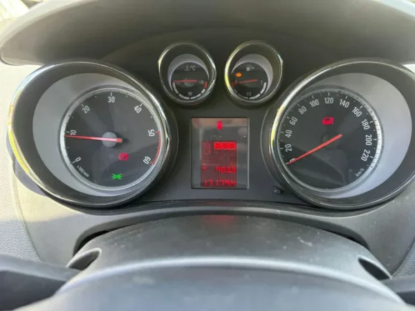 OPEL MERIVA Cosmo 2011