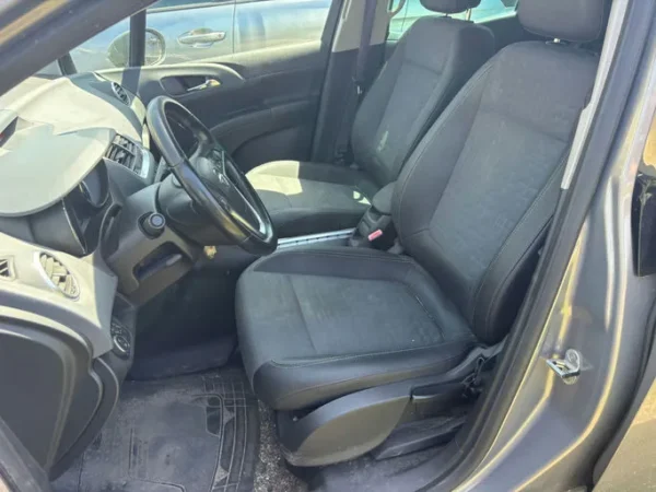 OPEL MERIVA Cosmo 2011