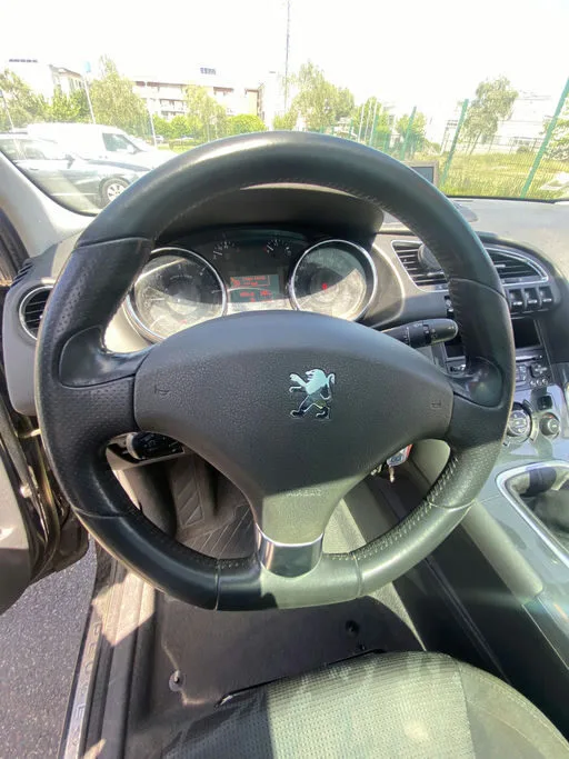 PEUGEOT 3008 Allure 2013 – Image 10