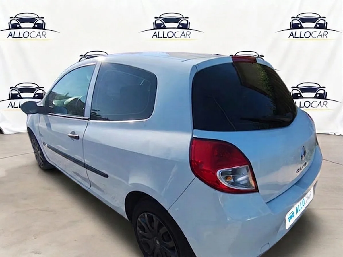RENAULT CLIO III Expression 2009