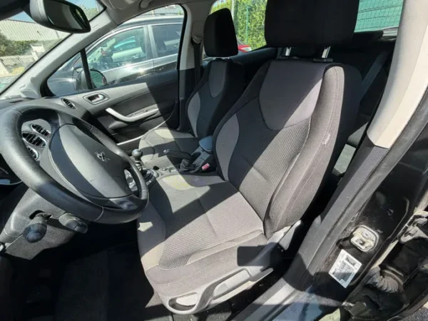 PEUGEOT 308 Allure 2012