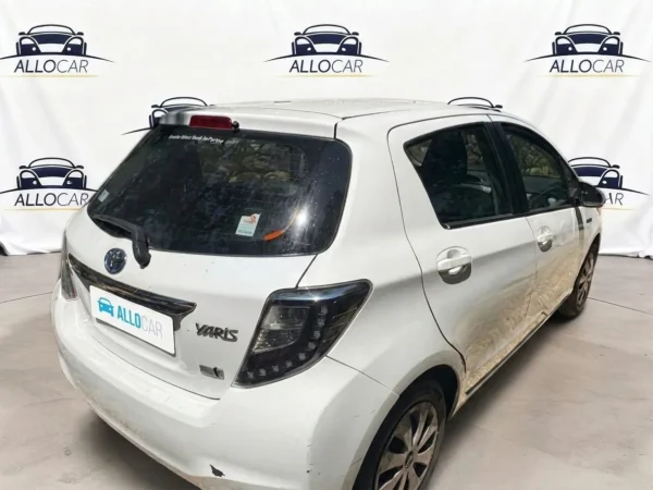 TOYOTA YARIS HYBRIDE Style 2013