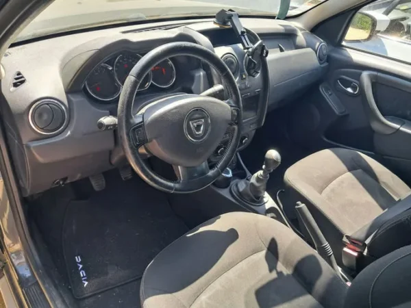 DACIA DUSTER Prestige 2013