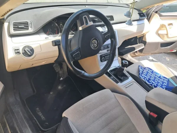 VOLKSWAGEN PASSAT CC 4Motion 2011