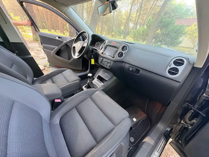VOLKSWAGEN TIGUAN Sportline 2010 – Image 5