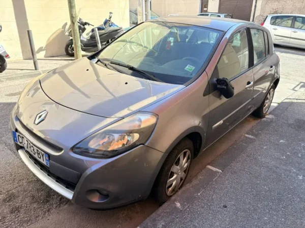 RENAULT CLIO III TomTom Live 2012