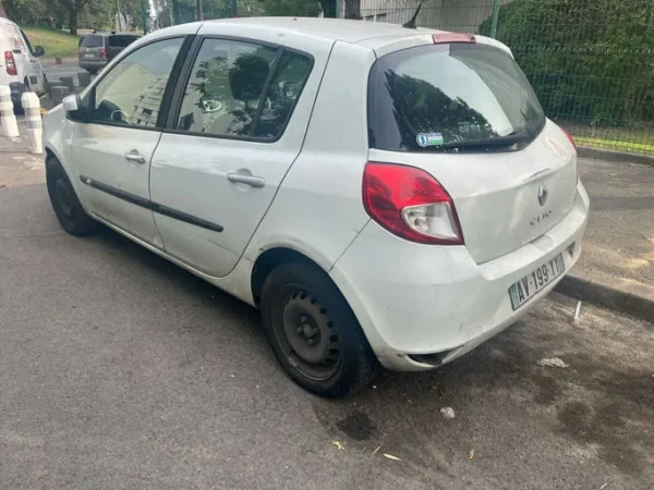 RENAULT CLIO III Expression Clim 2010