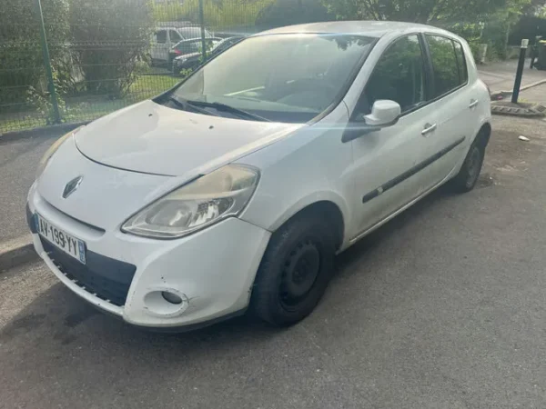 RENAULT CLIO III Expression Clim 2010