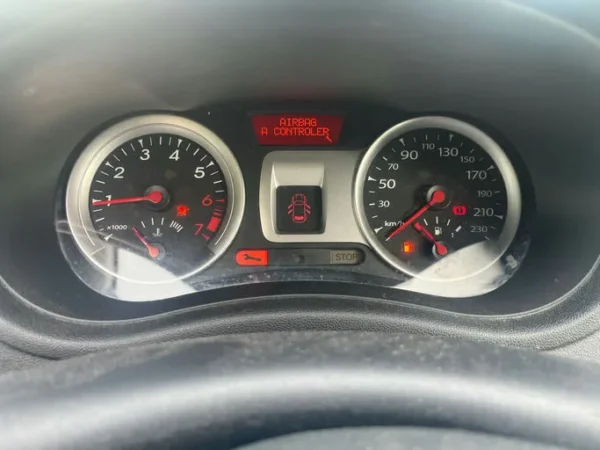 RENAULT CLIO III Expression Clim 2010
