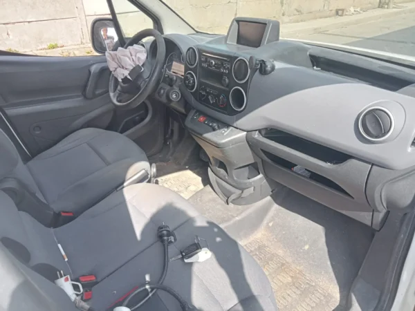 CITROEN BERLINGO FOURGON BUSINESS ETG6 2014