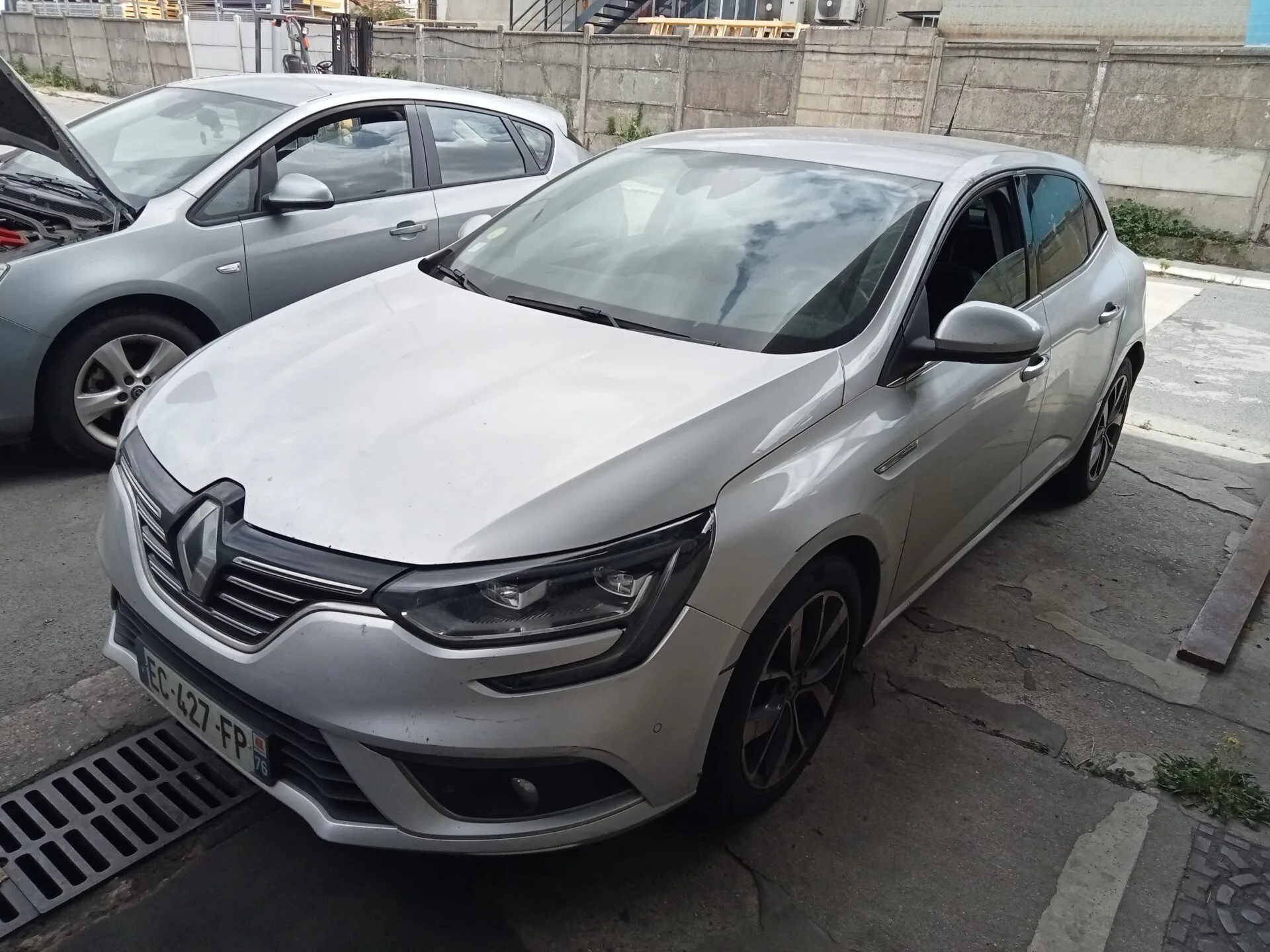 RENAULT MEGANE IV BERLINE Intens 2016 – Image 2