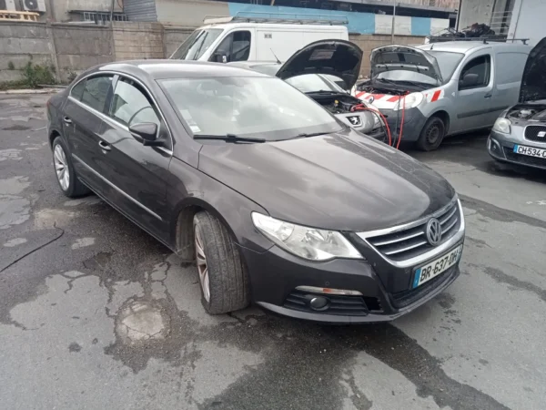 VOLKSWAGEN PASSAT CC 4Motion 2011
